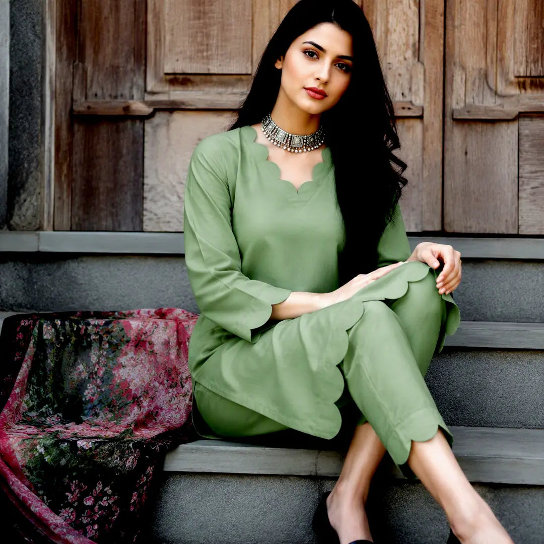 2 Pcs Women's Unstitched Plain Suit