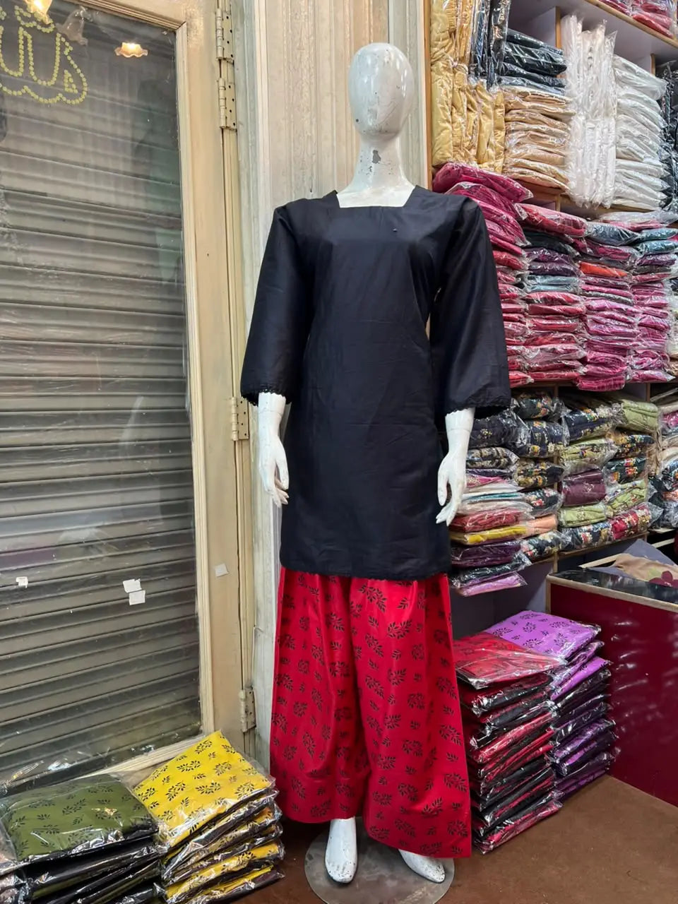 3 Pcs Women's Stitched Cotton Printed Suit with Farshi Shalwar and Dupatta