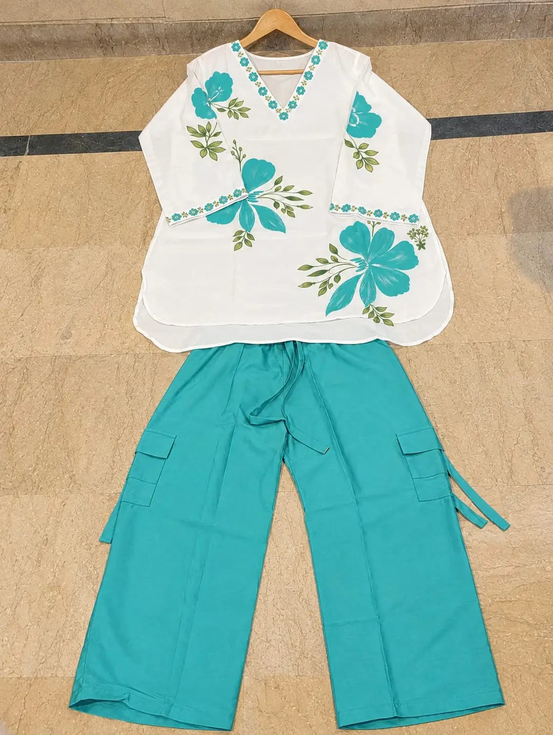 2 Pcs Women's Stitched Grip Printed Shirt And Trouser
